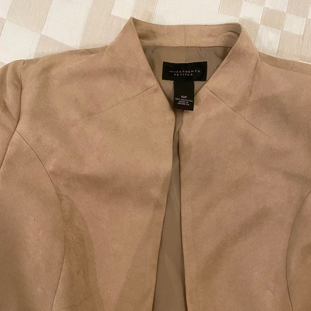 Faux-suede, high-collared blazer. - Picture 7 of 8